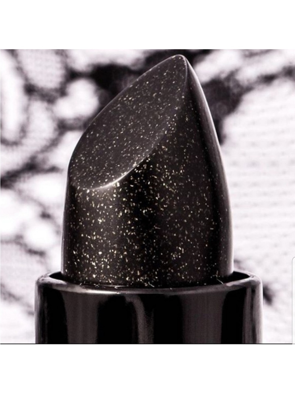 🆕 BLACK LACE RABBIT Lipstick Queen Lipstick